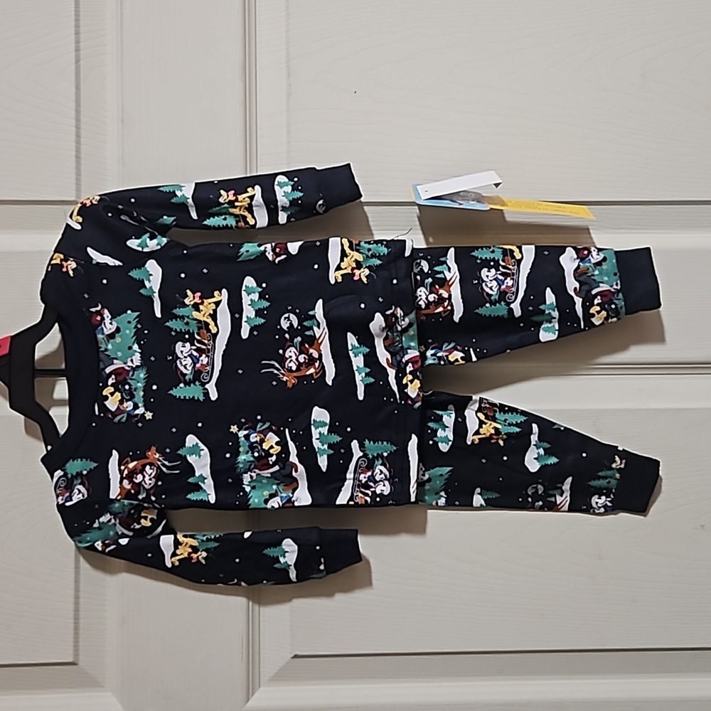 DISNEY MICKEY AND FRIENDS HOLIDAY PJ SET: BLACK: NEW WITH TAGS: SIZE 18 MTH